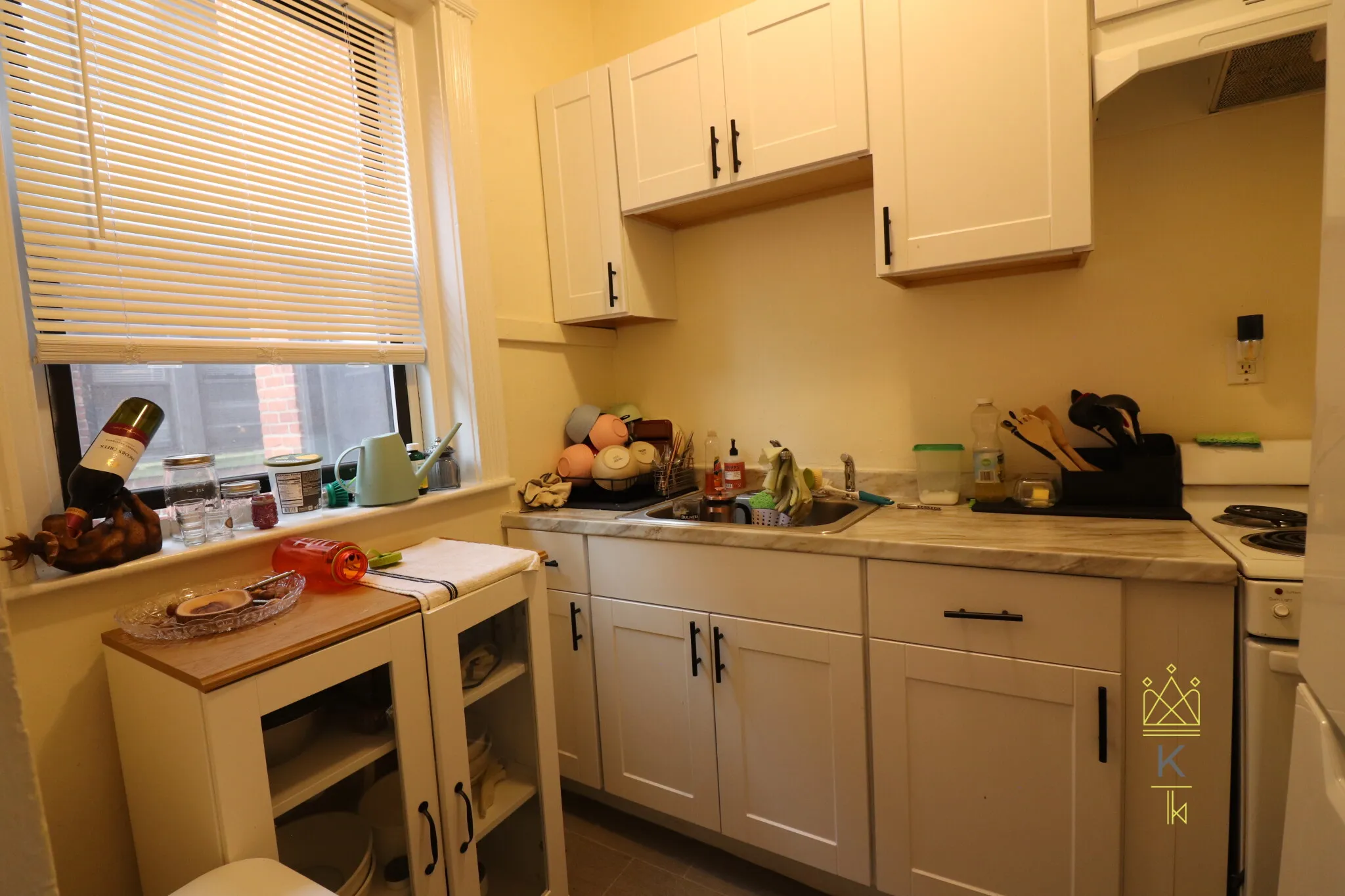 2.5 bed, 1 bath apartment for rent at 1959 Commonwealth Ave Unit 2, Brighton — photo 16 of 34