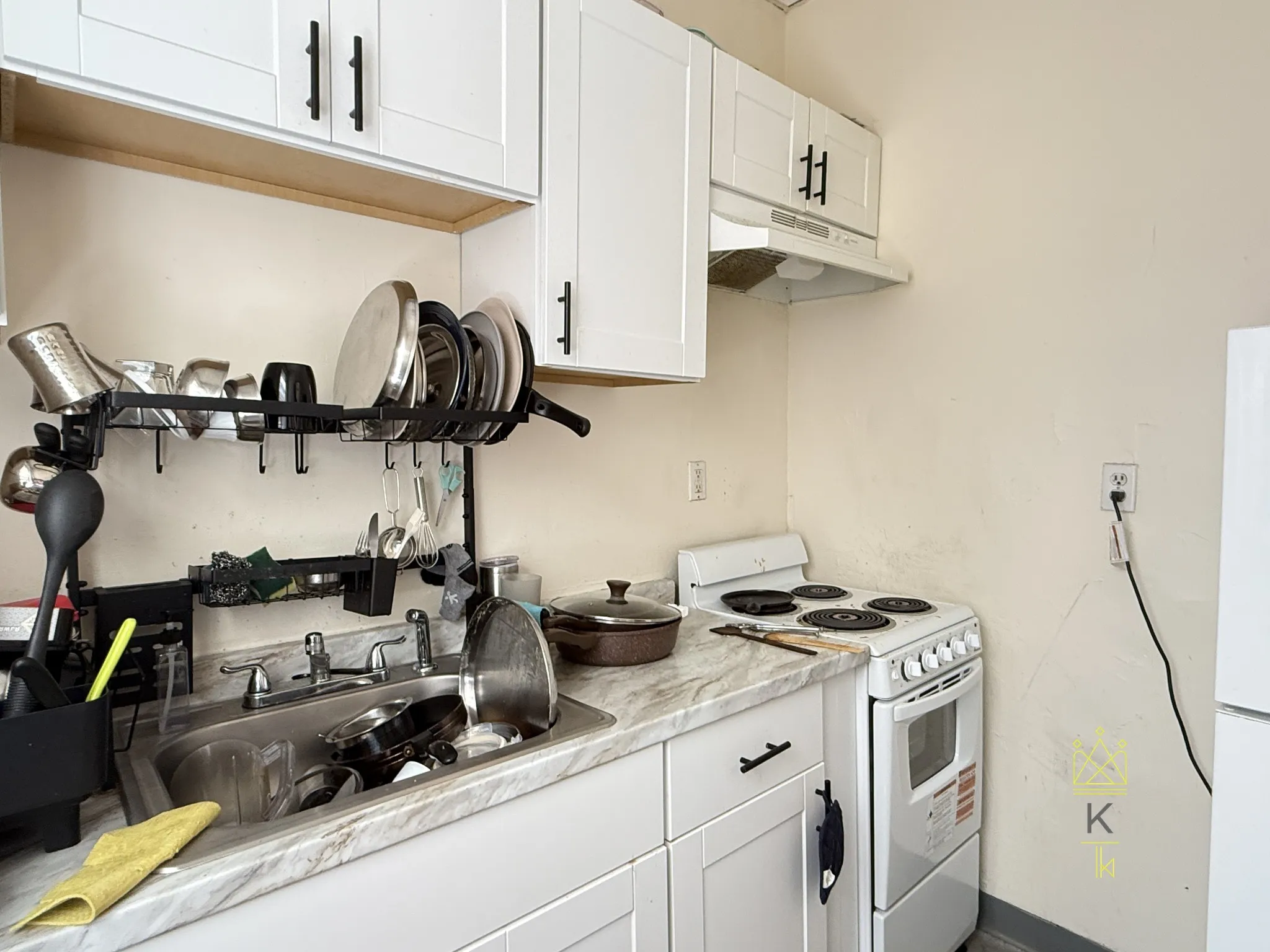 2.5 bed, 1 bath apartment for rent at 1959 Commonwealth Ave Unit 2, Brighton — photo 9 of 25