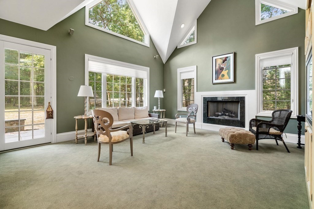 4 bed, 4+ bath apartment for rent at 196 Bridle Trail Rd, Needham — photo 6 of 16