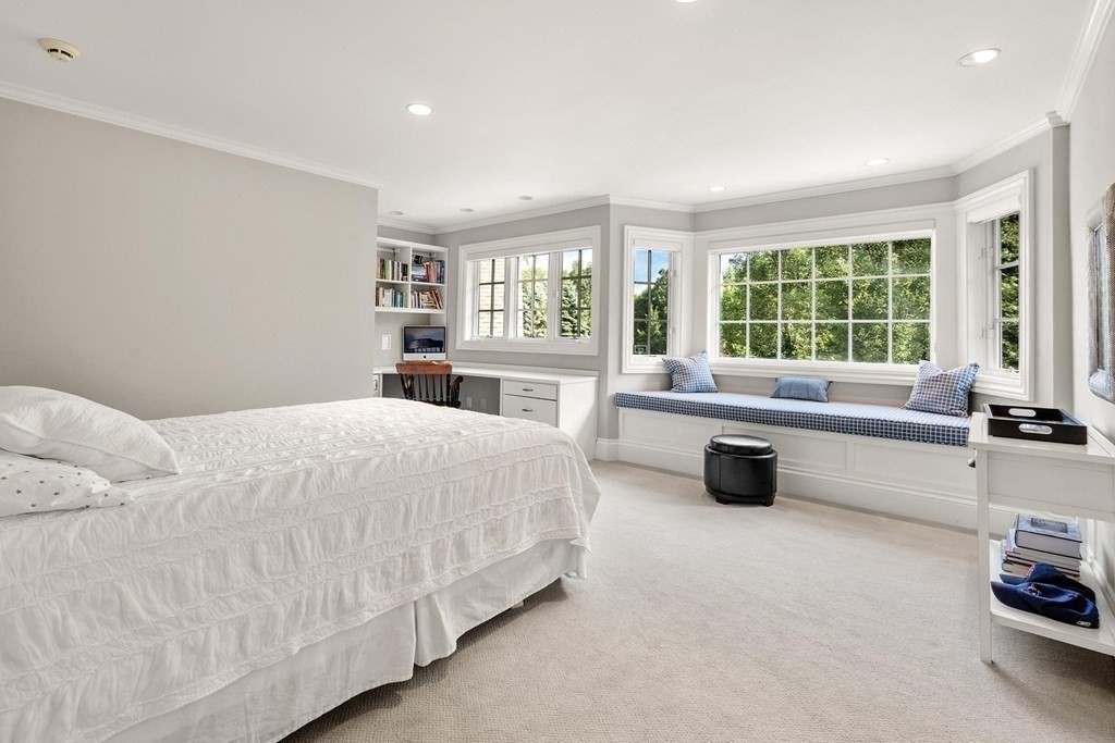 4 bed, 4+ bath apartment for rent at 196 Bridle Trail Rd, Needham — photo 13 of 16