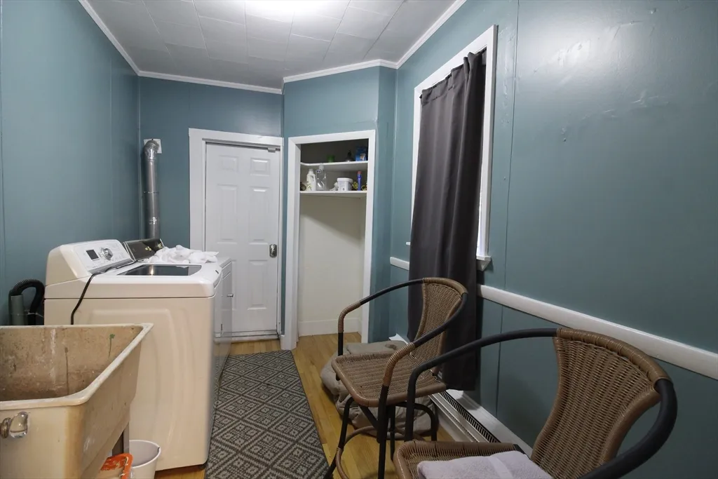 3 bed, 2.5 bath apartment for rent at 196 Dorchester St Unit 196, South Boston — photo 13 of 16