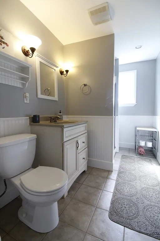3 bed, 2.5 bath apartment for rent at 196 Dorchester St Unit 196, South Boston — photo 14 of 16