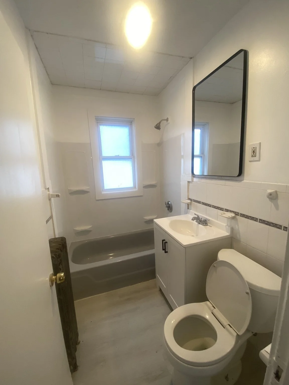 2 bed, 1 bath apartment for rent at 196 Reservation Unit 2, Hyde Park — photo 6 of 12