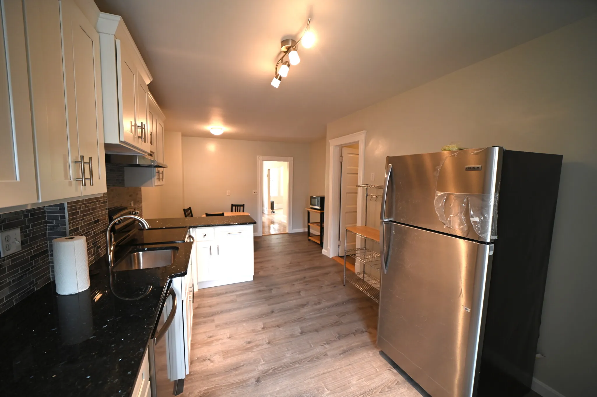 3 bed, 1.5 bath apartment for rent at 196 Saint Paul St Unit 2, Coolidge Corner — photo 15 of 27