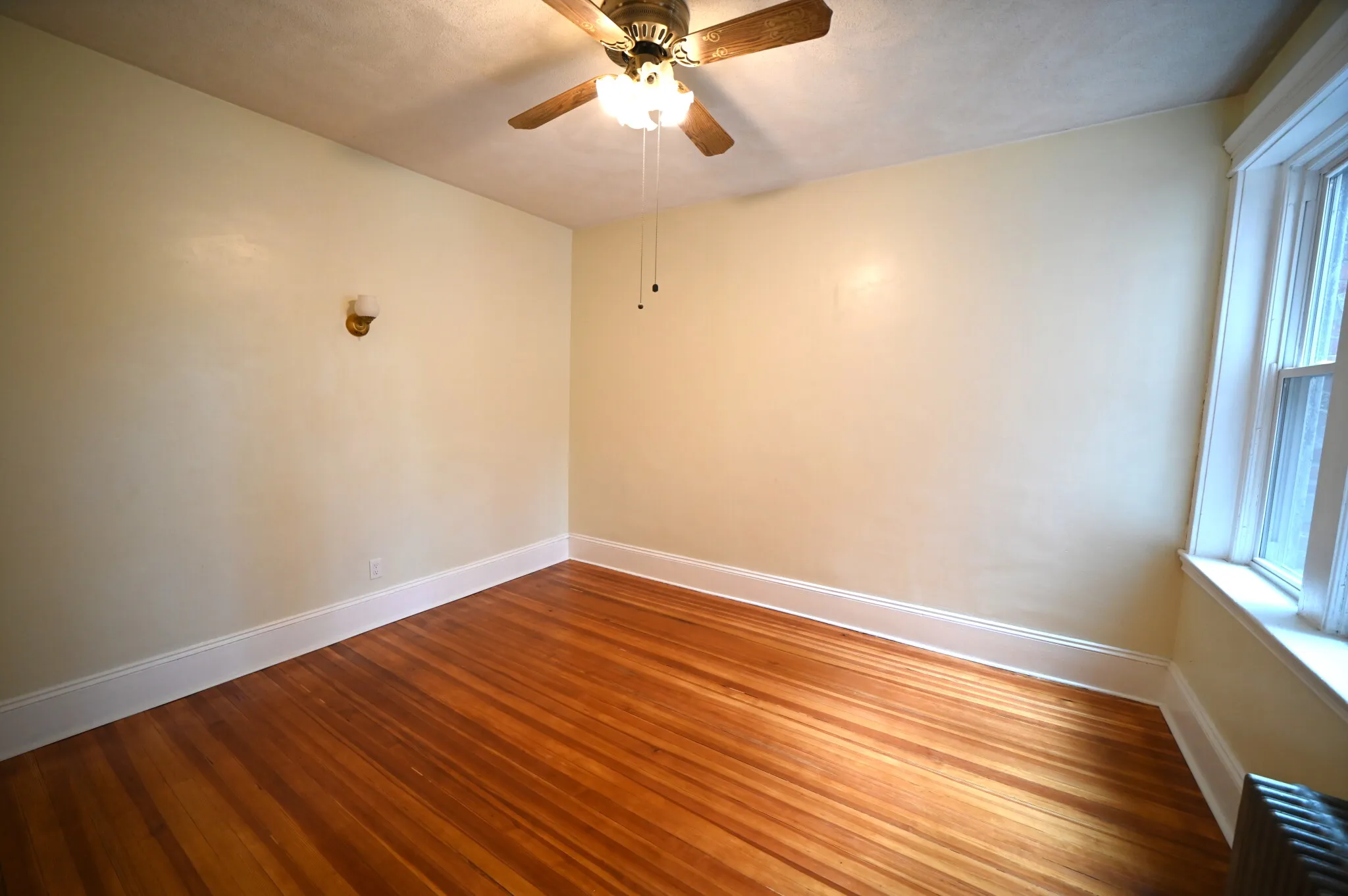 3 bed, 1.5 bath apartment for rent at 196 Saint Paul St Unit 2, Coolidge Corner — photo 19 of 27