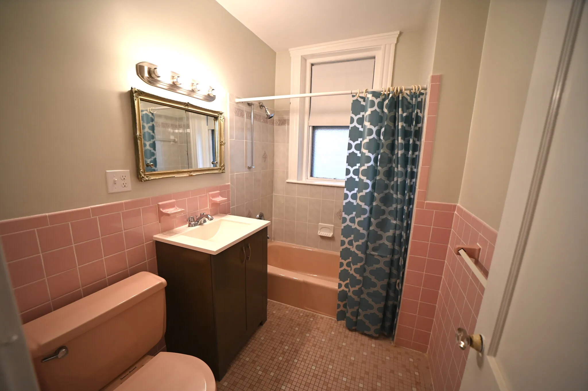 3 bed, 1.5 bath apartment for rent at 196 Saint Paul St Unit 2, Coolidge Corner — photo 21 of 27