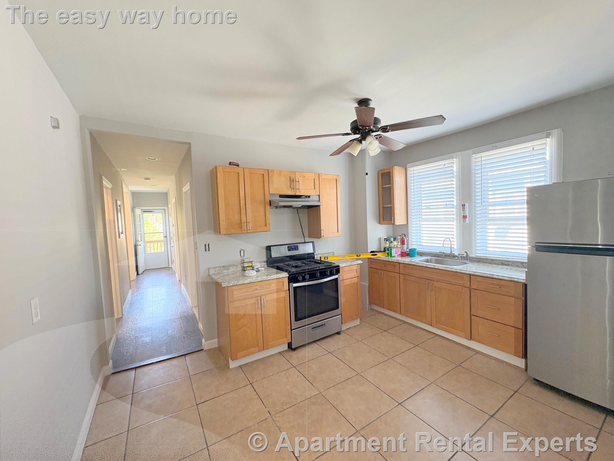 3 bed, 1 bath apartment for rent at 196 Sherman St Unit 3, North Cambridge — photo 2 of 10