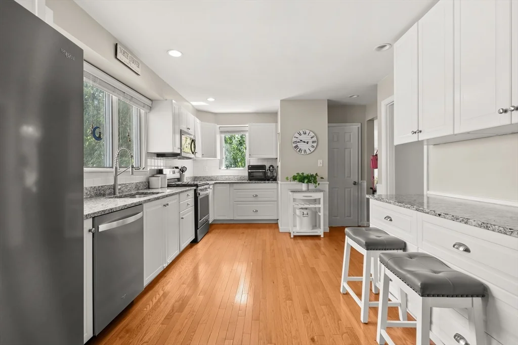 3 bed, 1 bath apartment for rent at 196 Waverley Rd, North Andover — photo 14 of 30