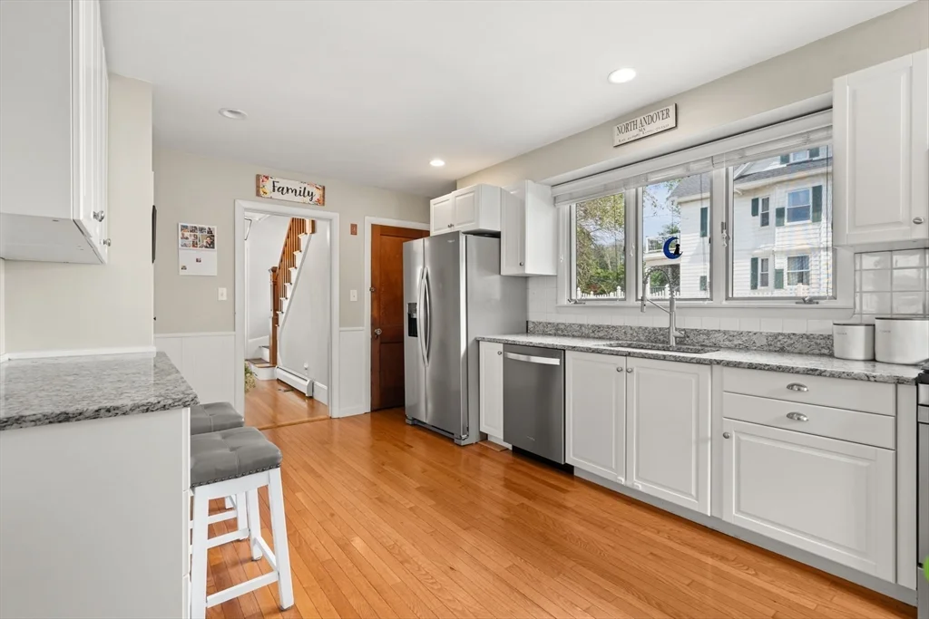 3 bed, 1 bath apartment for rent at 196 Waverley Rd, North Andover — photo 11 of 30