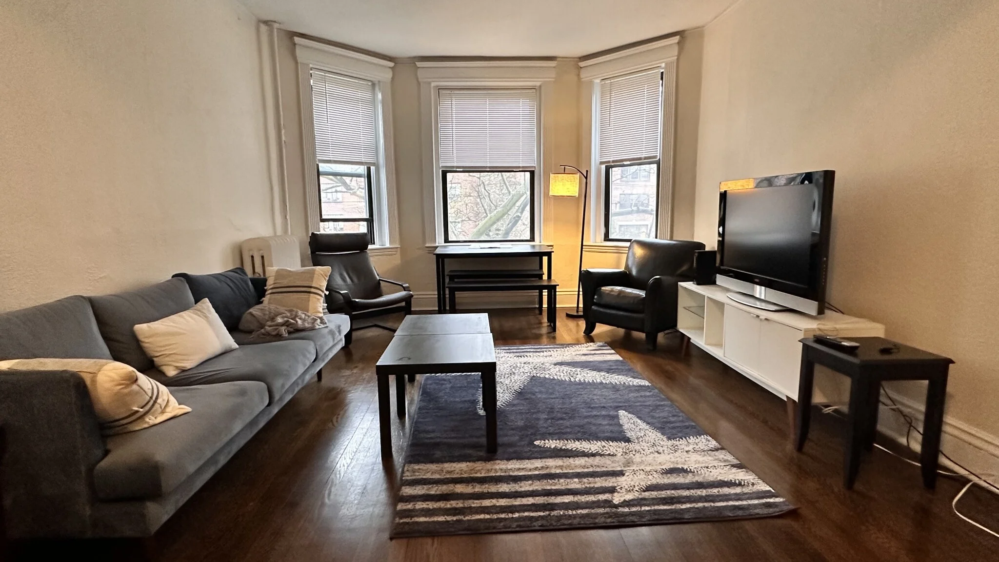 2 bed, 1 bath apartment for rent at 1961 Commonwealth Ave Unit 3, Brighton