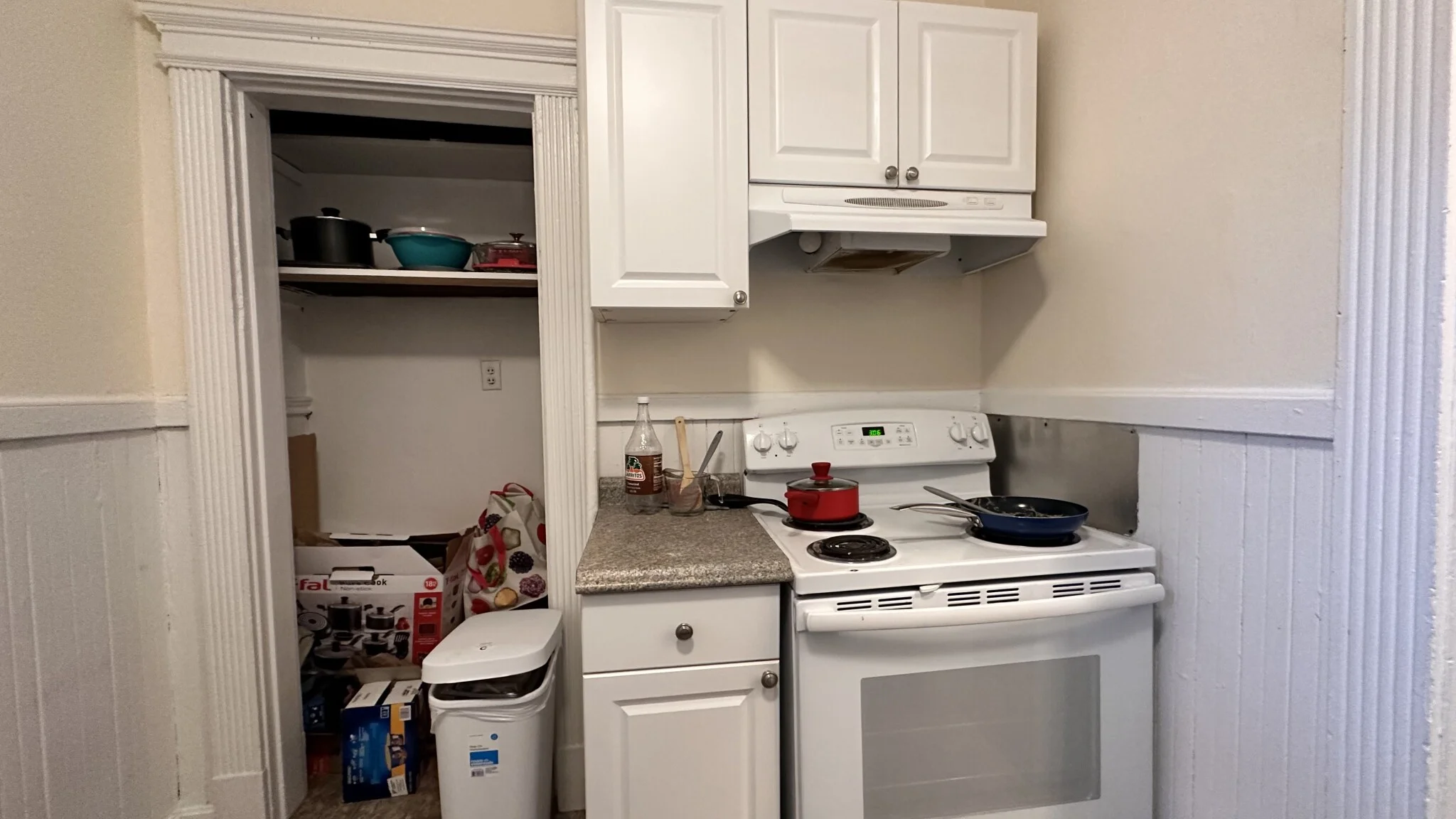2 bed, 1 bath apartment for rent at 1961 Commonwealth Ave Unit 3, Brighton — photo 4 of 16