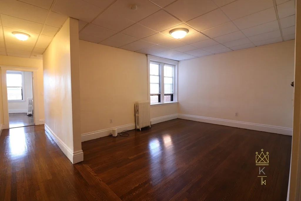 2 bed, 1 bath apartment for rent at 1961 Commonwealth Ave Unit 7, Brighton — photo 1 of 9