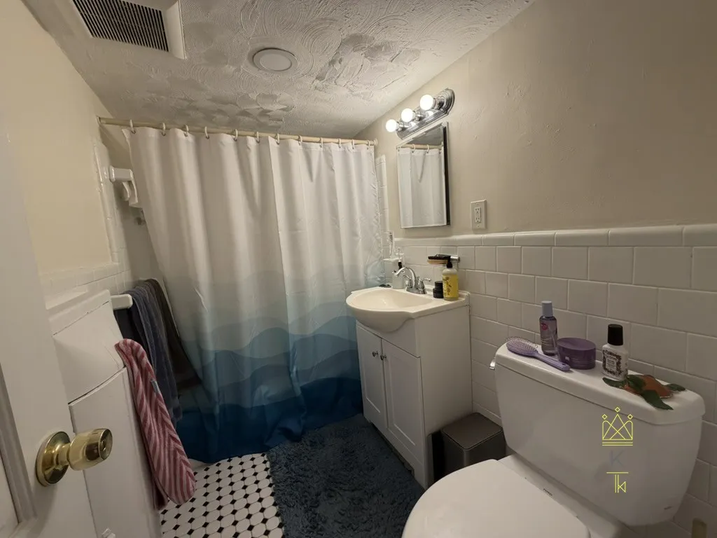 1 bed, 1 bath apartment for rent at 1961 Commonwealth Ave Unit B1, Brighton — photo 6 of 15