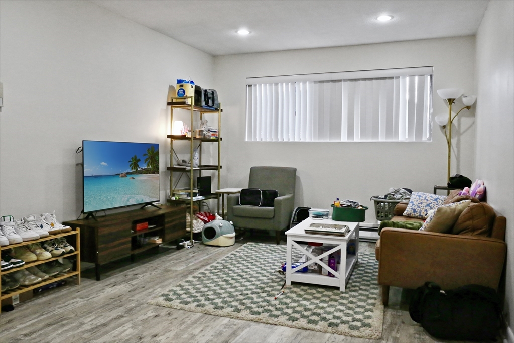 2 bed, 1 bath apartment for rent at 197 Calumet St Unit 2, Mission Hill