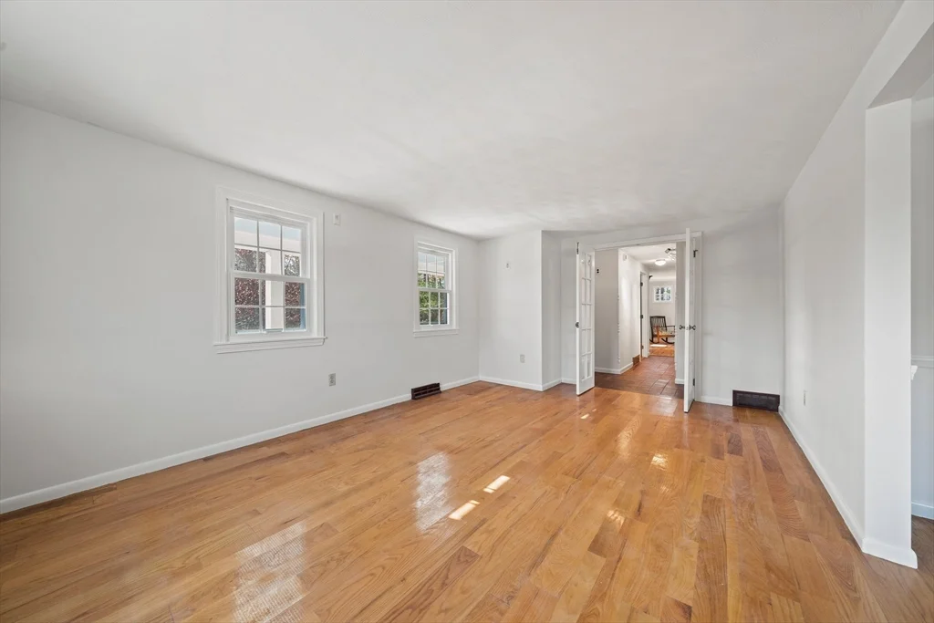 4 bed, 3 bath apartment for rent at 197 Circuit St, Hanover — photo 11 of 42