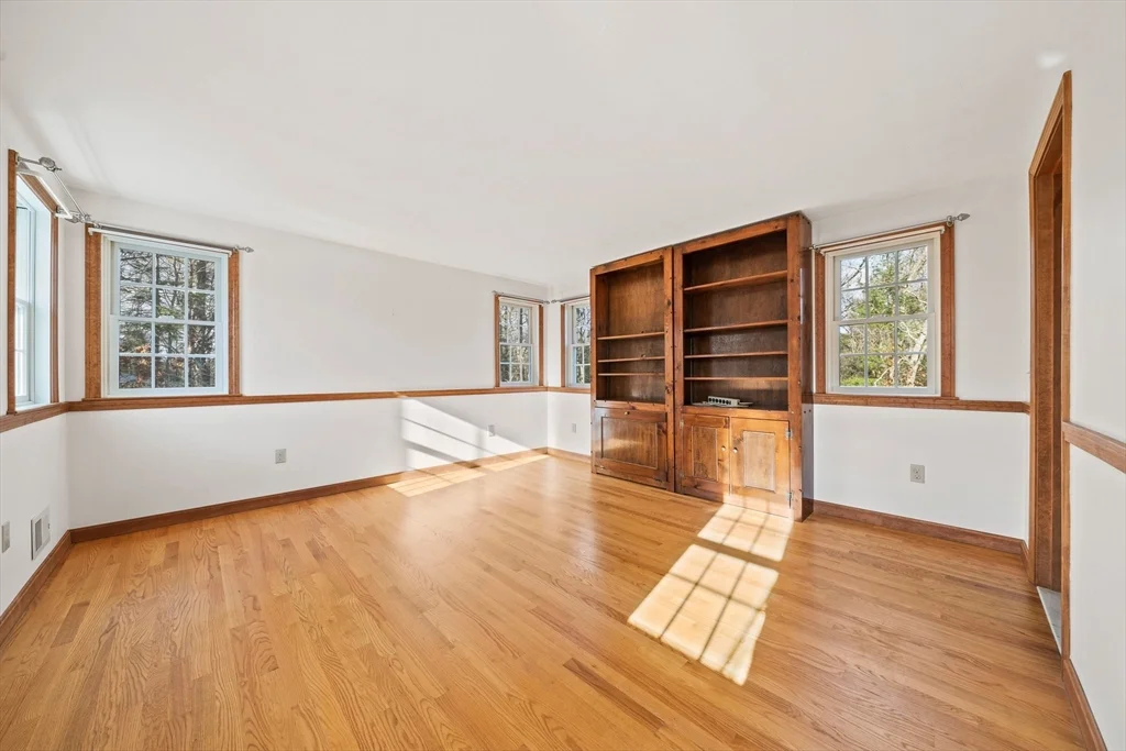4 bed, 3 bath apartment for rent at 197 Circuit St, Hanover — photo 23 of 42