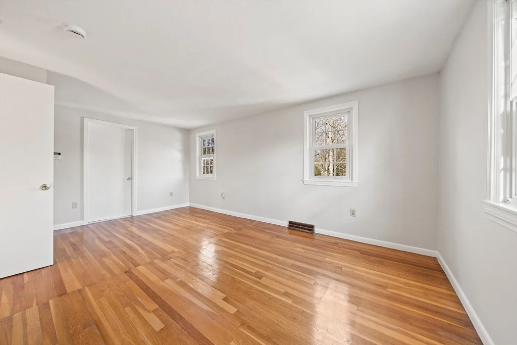 4 bed, 3 bath apartment for rent at 197 Circuit St, Hanover — photo 28 of 42