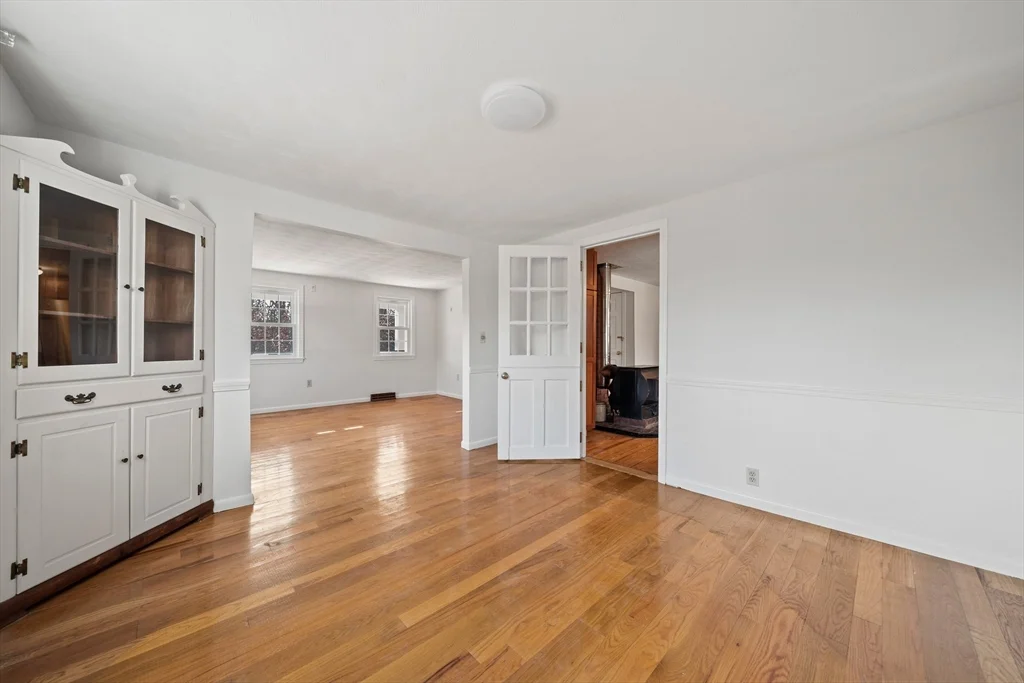 4 bed, 3 bath apartment for rent at 197 Circuit St, Hanover — photo 10 of 42