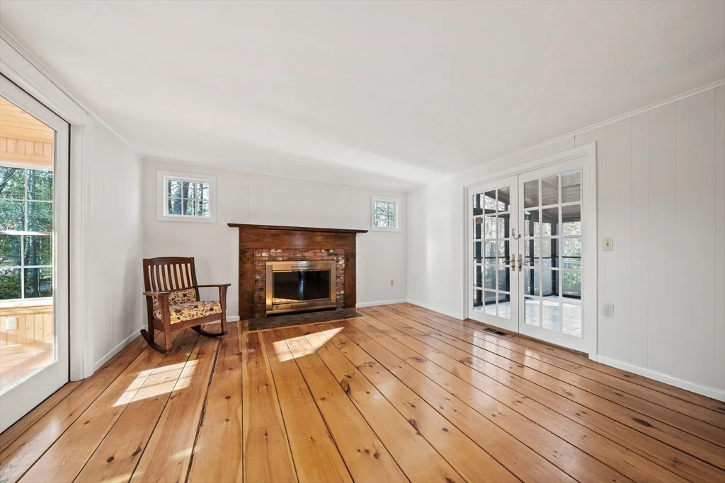 4 bed, 3 bath apartment for rent at 197 Circuit St, Hanover — photo 16 of 42