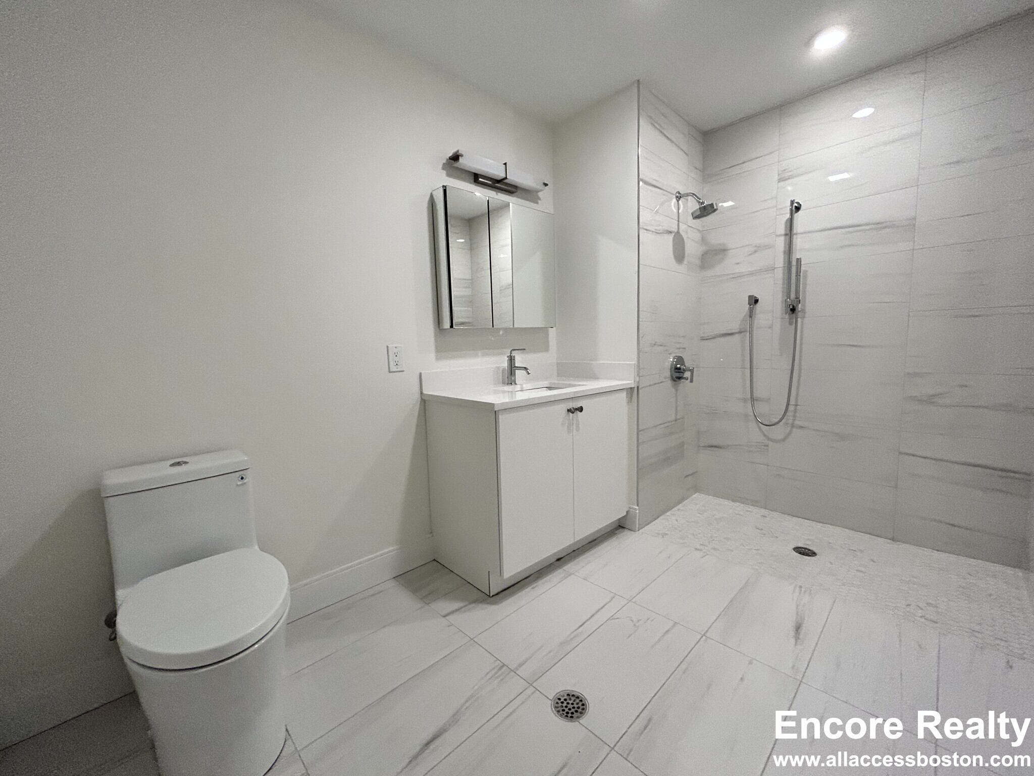 1 bed, 1 bath apartment for rent at 197 Green St Unit 202D, Jamaica Plain — photo 2 of 7