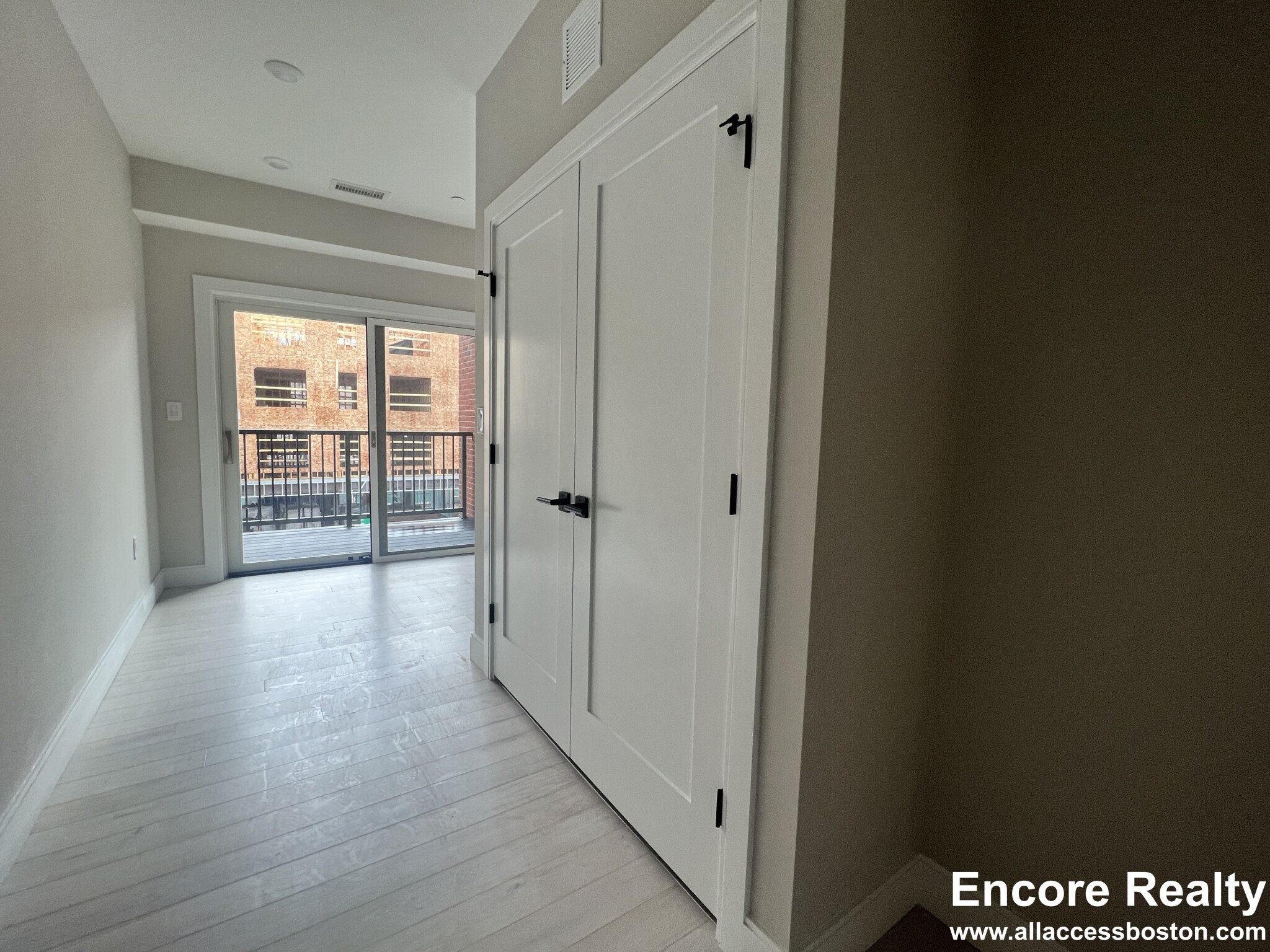 1 bed, 1 bath apartment for rent at 197 Green St Unit 3005, Jamaica Plain — photo 4 of 16