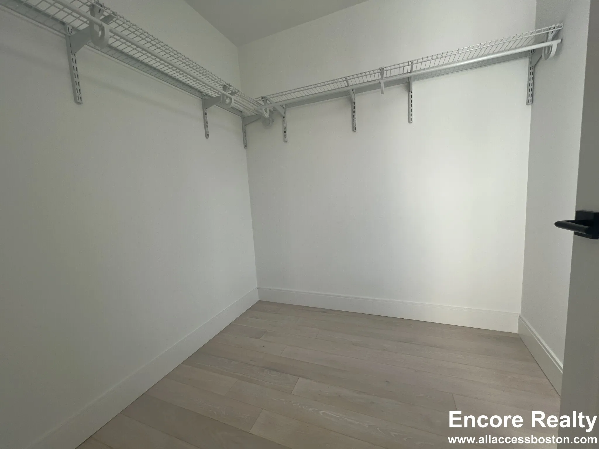 1 bed, 1 bath apartment for rent at 197 Green St Unit 303, Jamaica Plain — photo 11 of 19