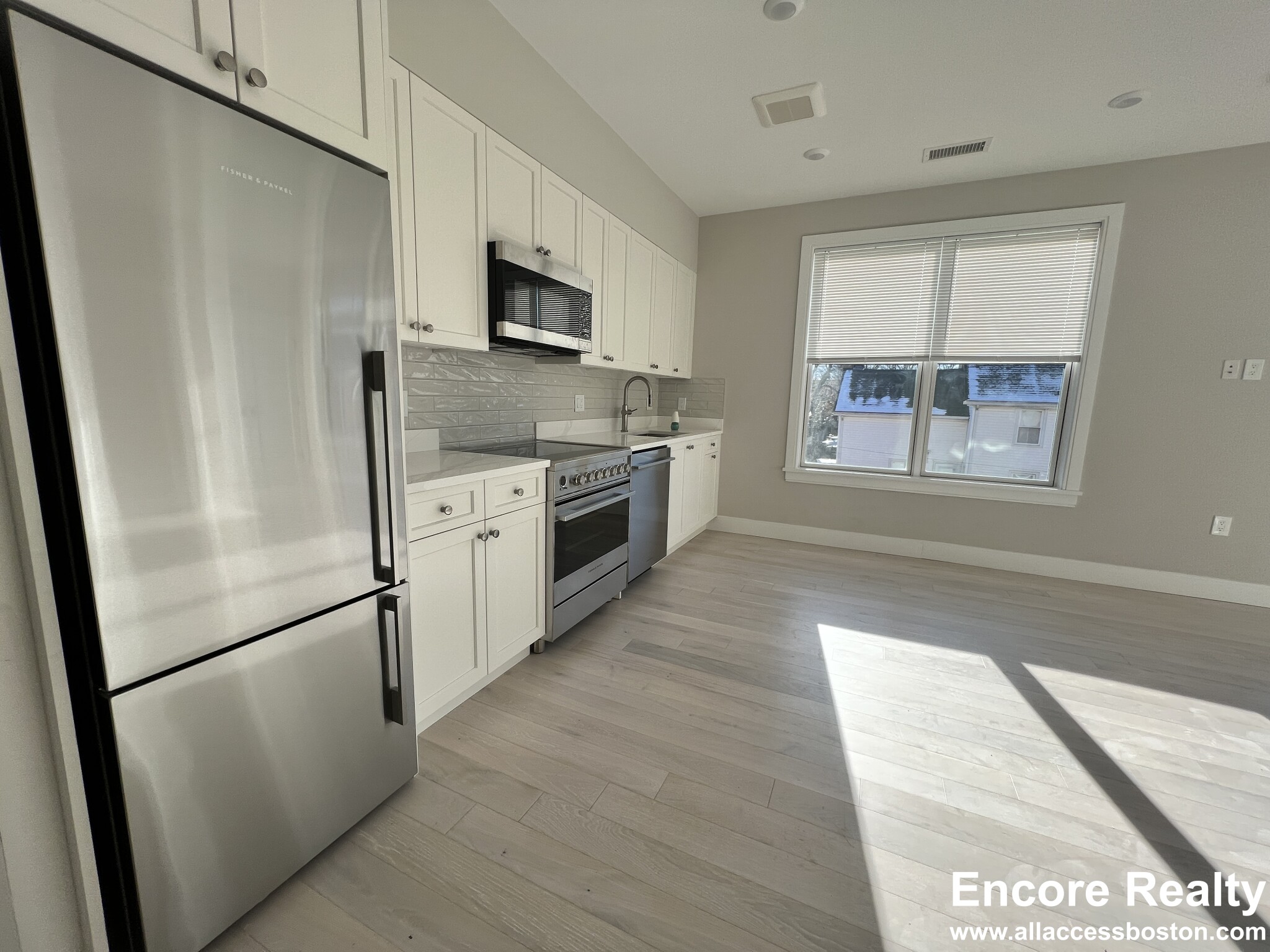 Studio bed, 1 bath apartment for rent at 197 Green St Unit 304, Jamaica Plain — photo 4 of 14