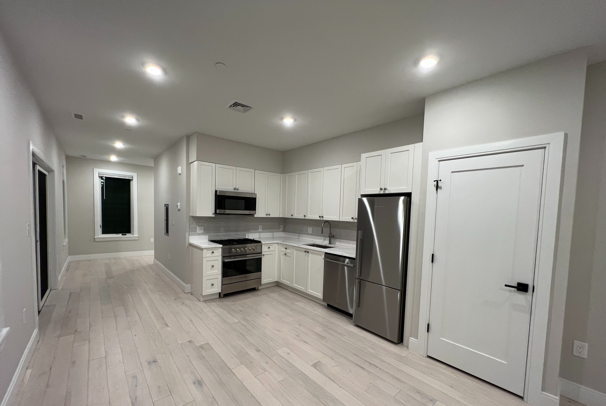 1 bed, 1 bath apartment for rent at 197 Green St Unit 305, Jamaica Plain — photo 2 of 11