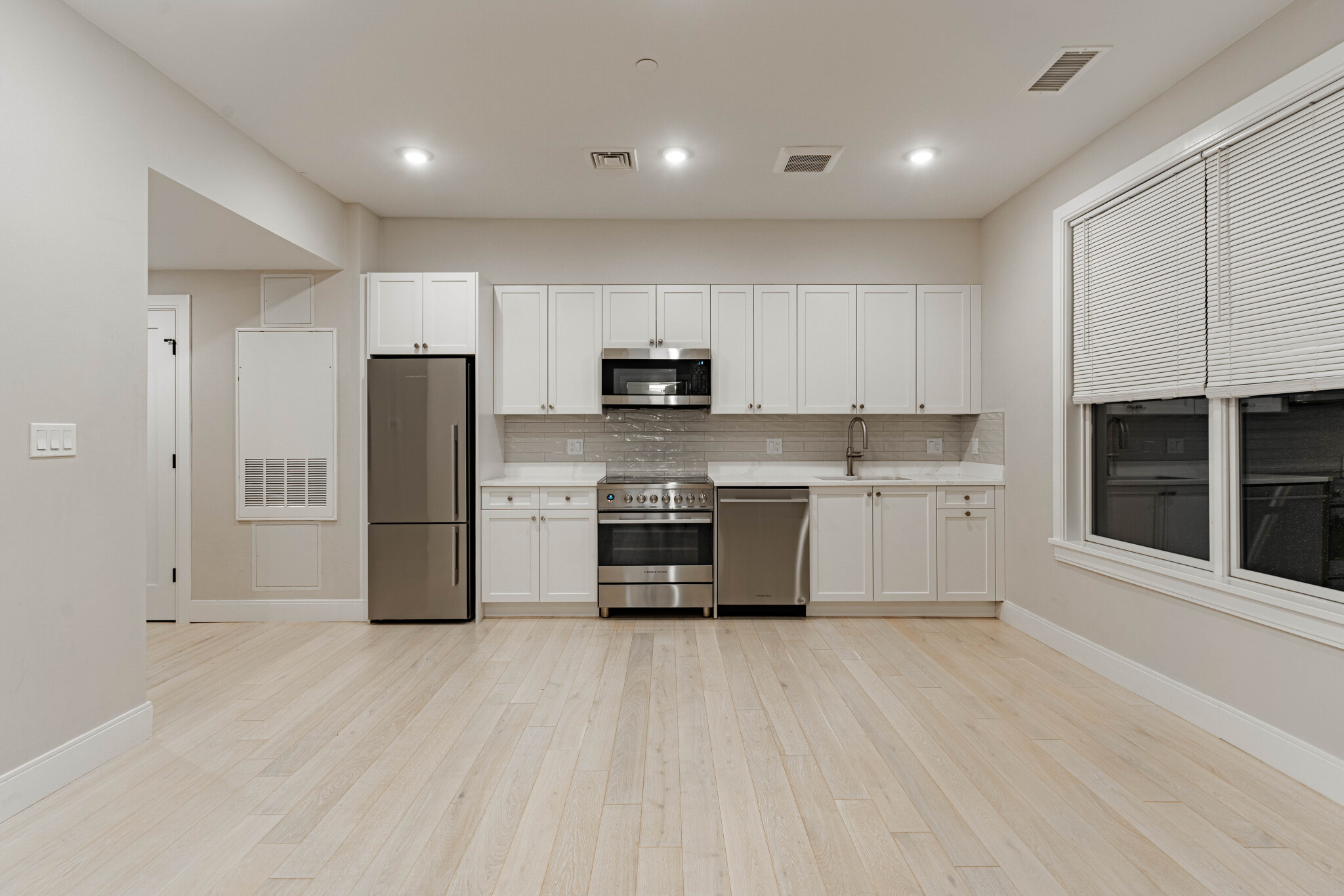 Studio bed, 1 bath apartment for rent at 197 Green St Unit 34O, Jamaica Plain — photo 2 of 4
