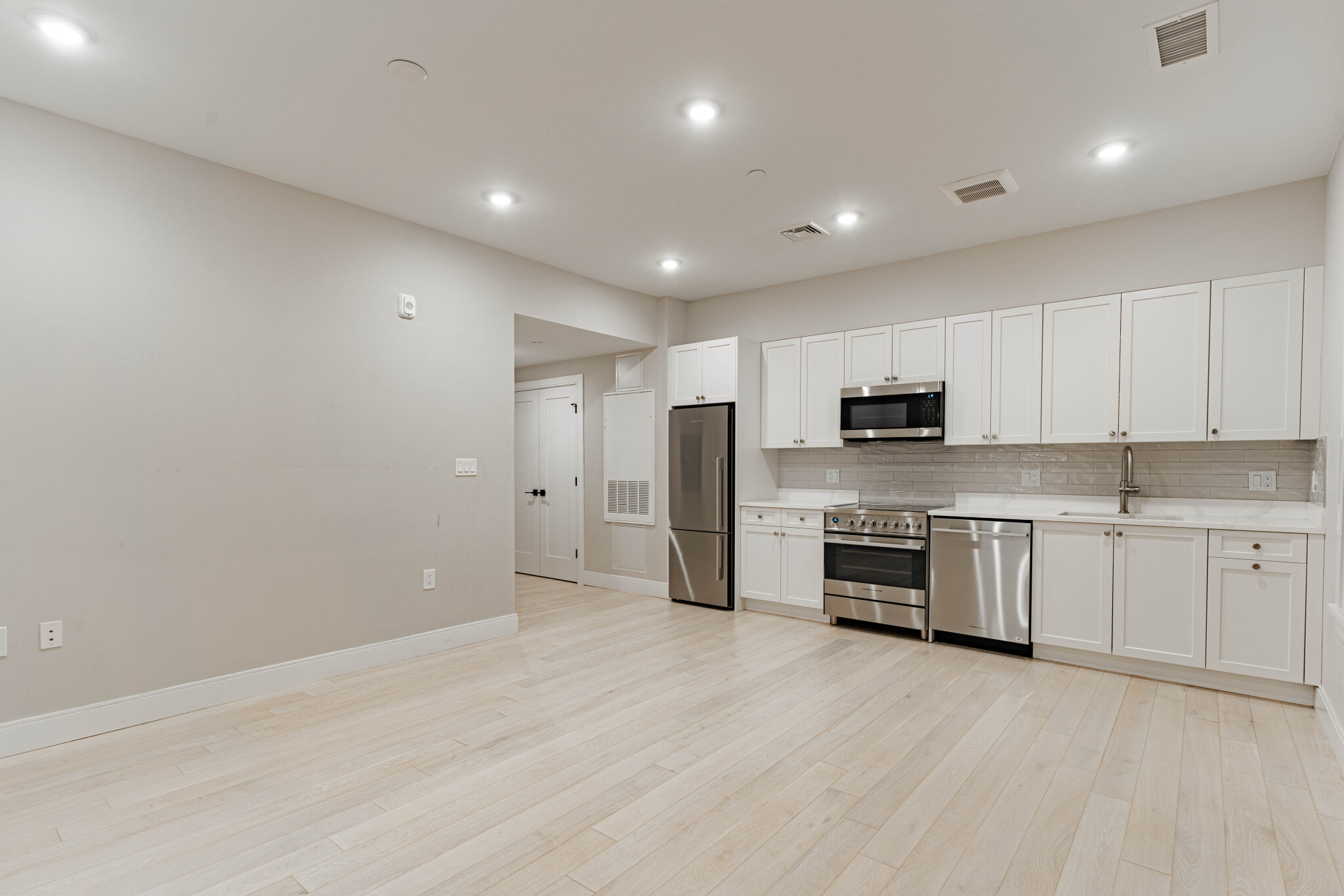 Studio bed, 1 bath apartment for rent at 197 Green St Unit 34O, Jamaica Plain — photo 1 of 4