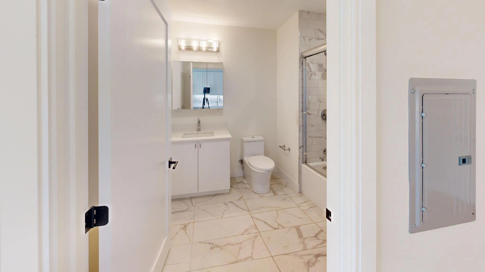 Studio bed, 1 bath apartment for rent at 197 Green St Unit 402, Jamaica Plain — photo 4 of 5