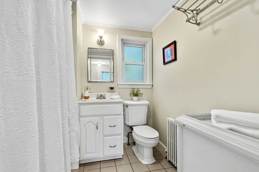4 bed, 2 bath apartment for rent at 197 Hillside Ave Unit /, Arlington — photo 10 of 26