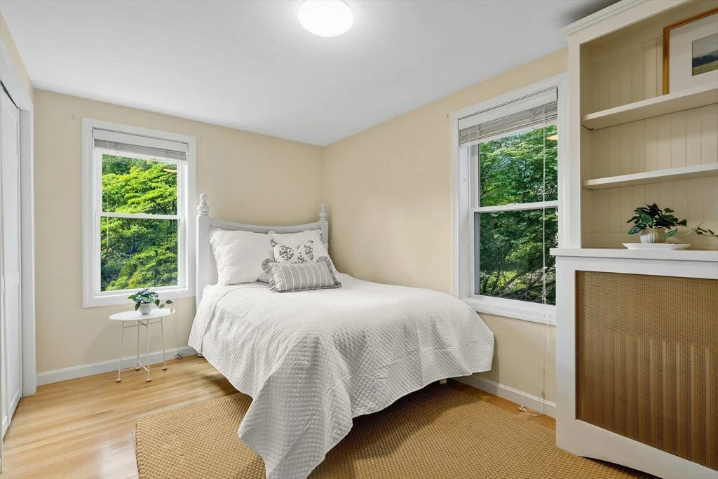 4 bed, 2 bath apartment for rent at 197 Hillside Ave Unit /, Arlington — photo 11 of 26
