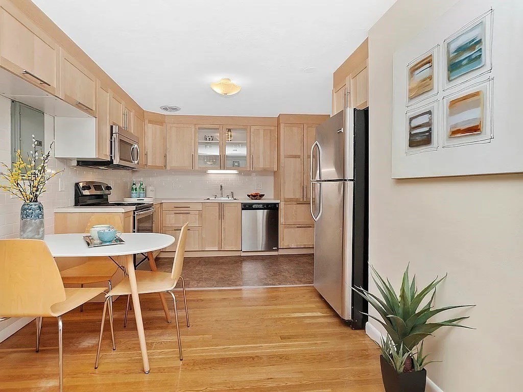 2 bed, 1 bath apartment for rent at 197 Kent St Unit 27, Brookline — photo 1 of 6