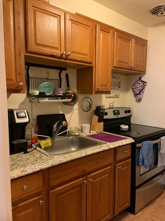 Studio bed, 1 bath apartment for rent at 197 Kent Unit B2, Brookline Village — photo 8 of 8