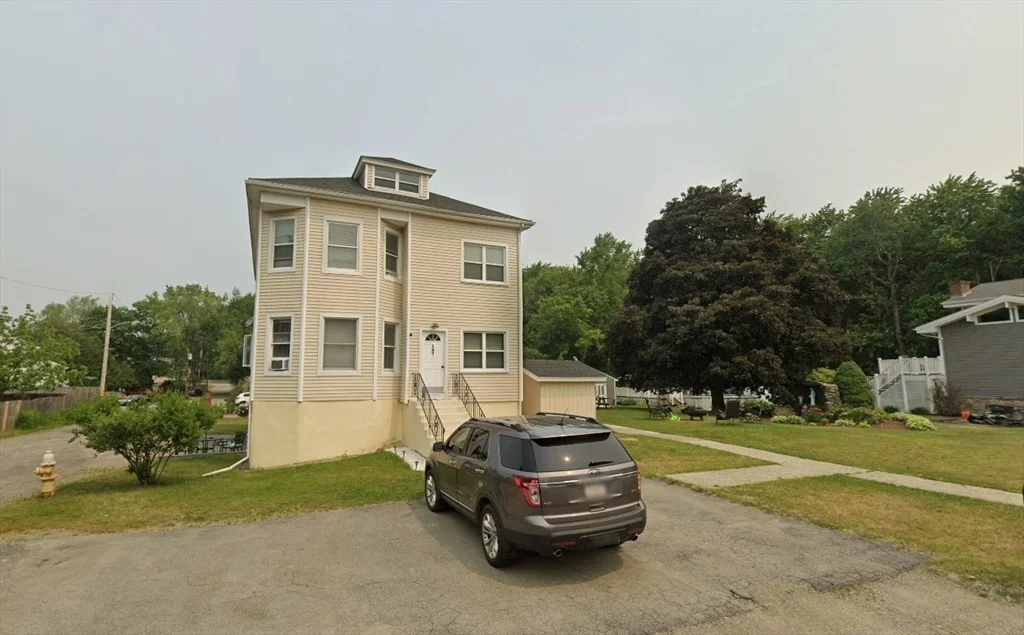 1 bed, 1 bath apartment for rent at 197 Lorenzo St Unit 1, Worcester
