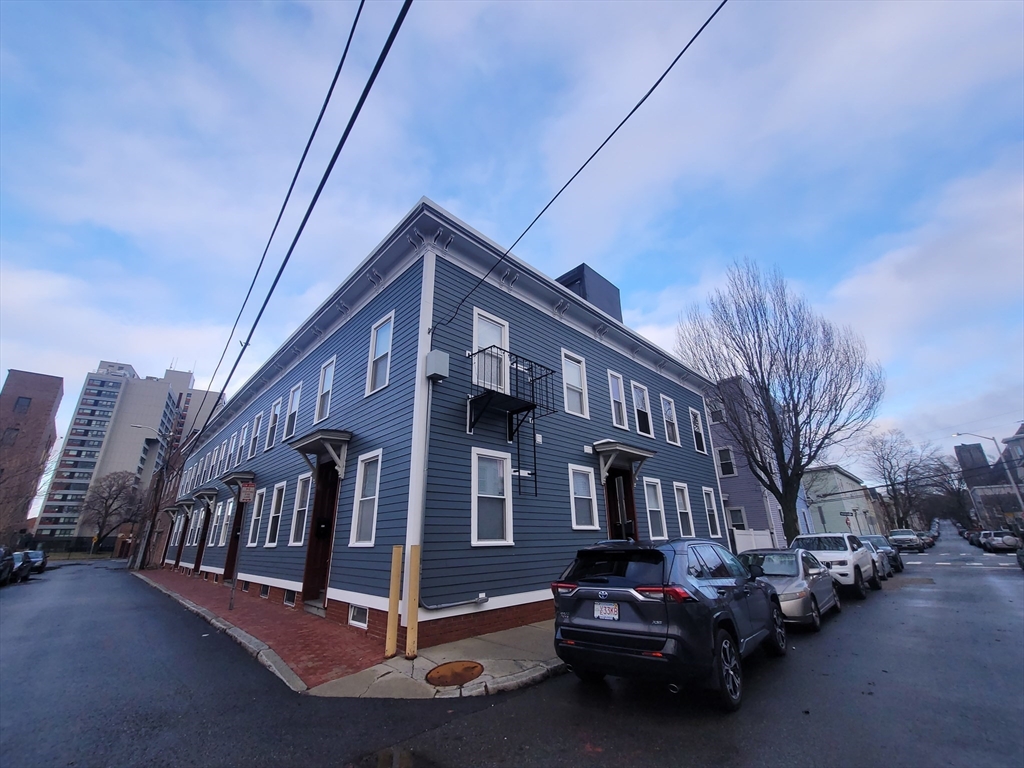 2 bed, 1 bath apartment for rent at 197 Otis St Unit 197A, East Cambridge — photo 1 of 11