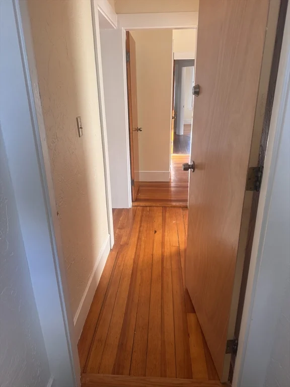 3 bed, 1 bath apartment for rent at 197 Sheridan Ave Unit 3, Medford — photo 1 of 6