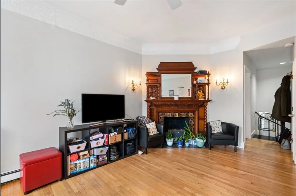 2 bed, 1 bath apartment for rent at 197 St Botolph Unit 1, Back Bay — photo 7 of 17