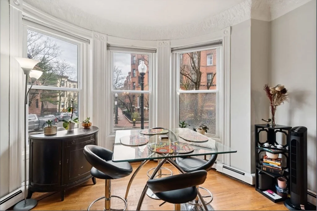 2 bed, 1 bath apartment for rent at 197 St Botolph Unit 1, Back Bay — photo 2 of 17