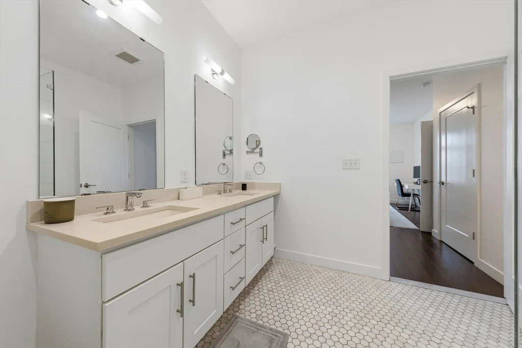 2 bed, 2 bath apartment for rent at 197 Washington St Unit 308, Union Square — photo 13 of 23