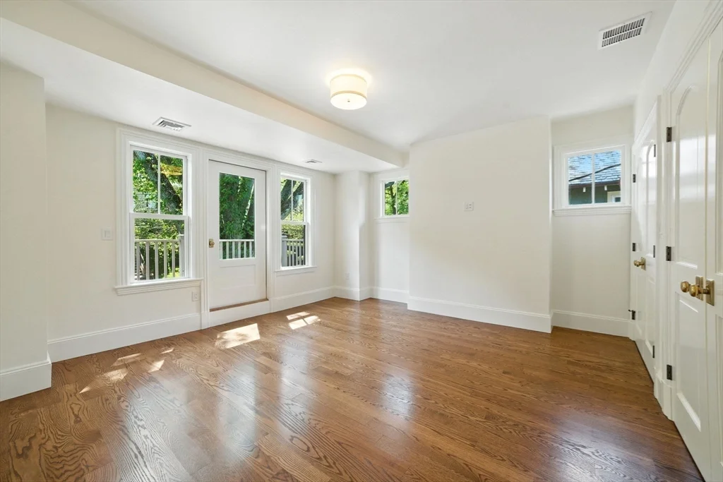 4 bed, 3 bath apartment for rent at 197 Winchester St Unit 197, Coolidge Corner — photo 12 of 42