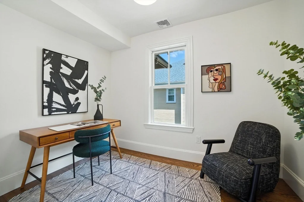 4 bed, 3 bath apartment for rent at 197 Winchester St Unit 197, Coolidge Corner — photo 21 of 42