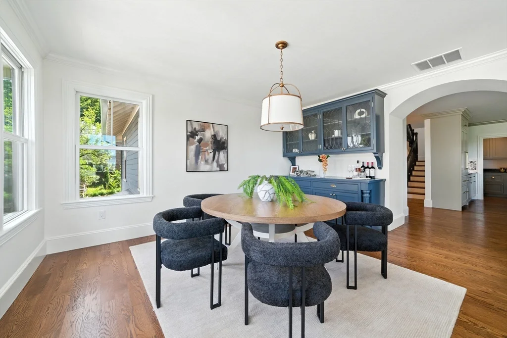 4 bed, 3 bath apartment for rent at 197 Winchester St Unit 197, Coolidge Corner — photo 10 of 42