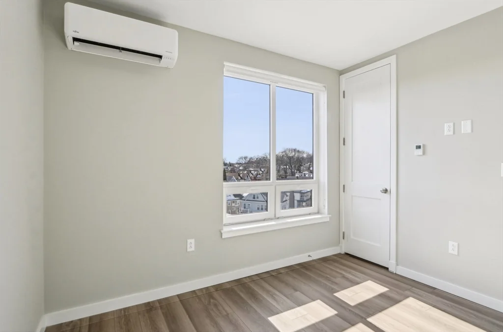 1 bed, 1 bath apartment for rent at 1970 Dorchester Ave Unit 204, Dorchester — photo 5 of 8