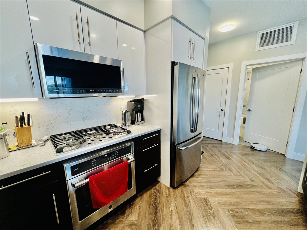 1 bed, 1 bath apartment for rent at 1973 Dorchester Ave Unit 5001, Dorchester — photo 5 of 16