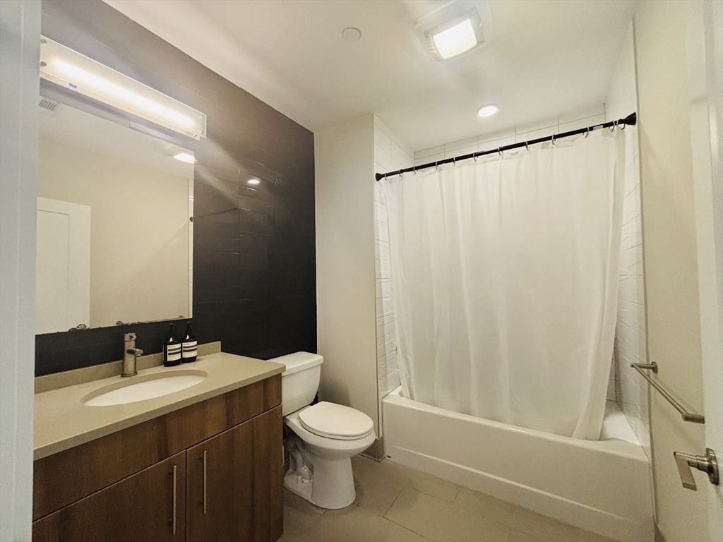 2 bed, 2 bath apartment for rent at 1975 Massachusetts Ave Unit 301, North Cambridge — photo 11 of 19