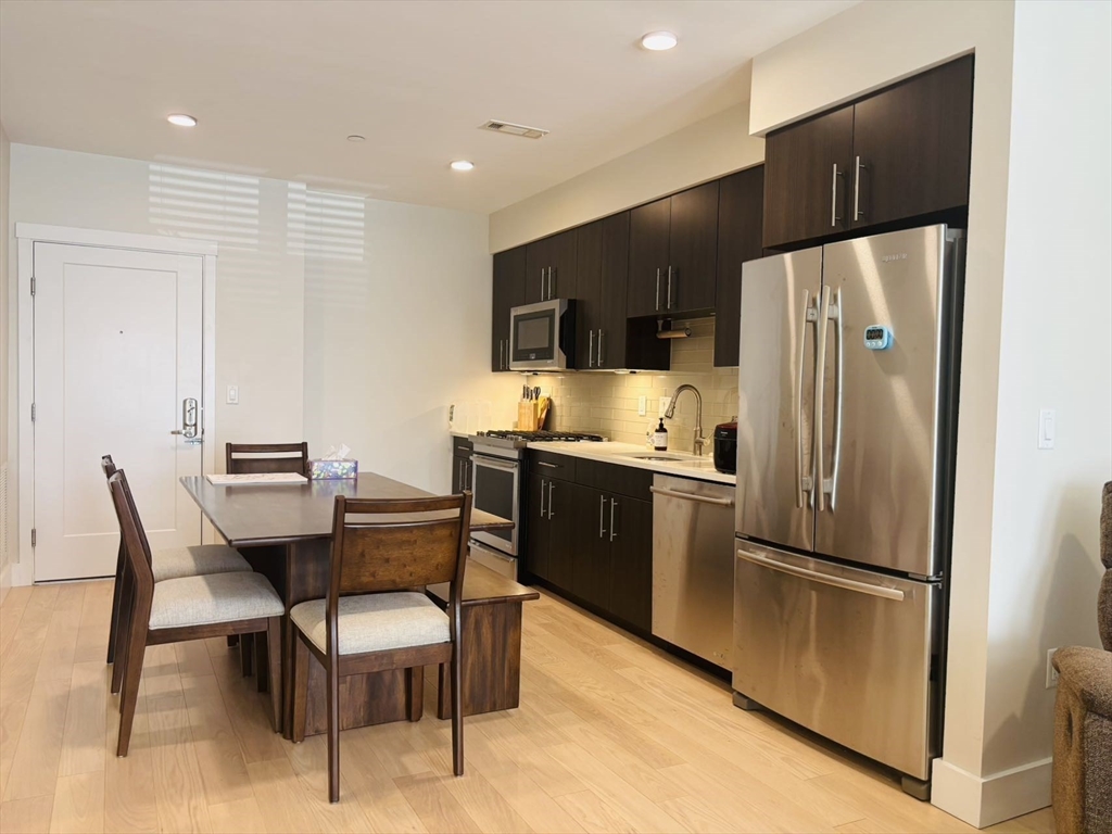 2 bed, 2 bath apartment for rent at 1975 Massachusetts Ave Unit 301, North Cambridge — photo 3 of 19