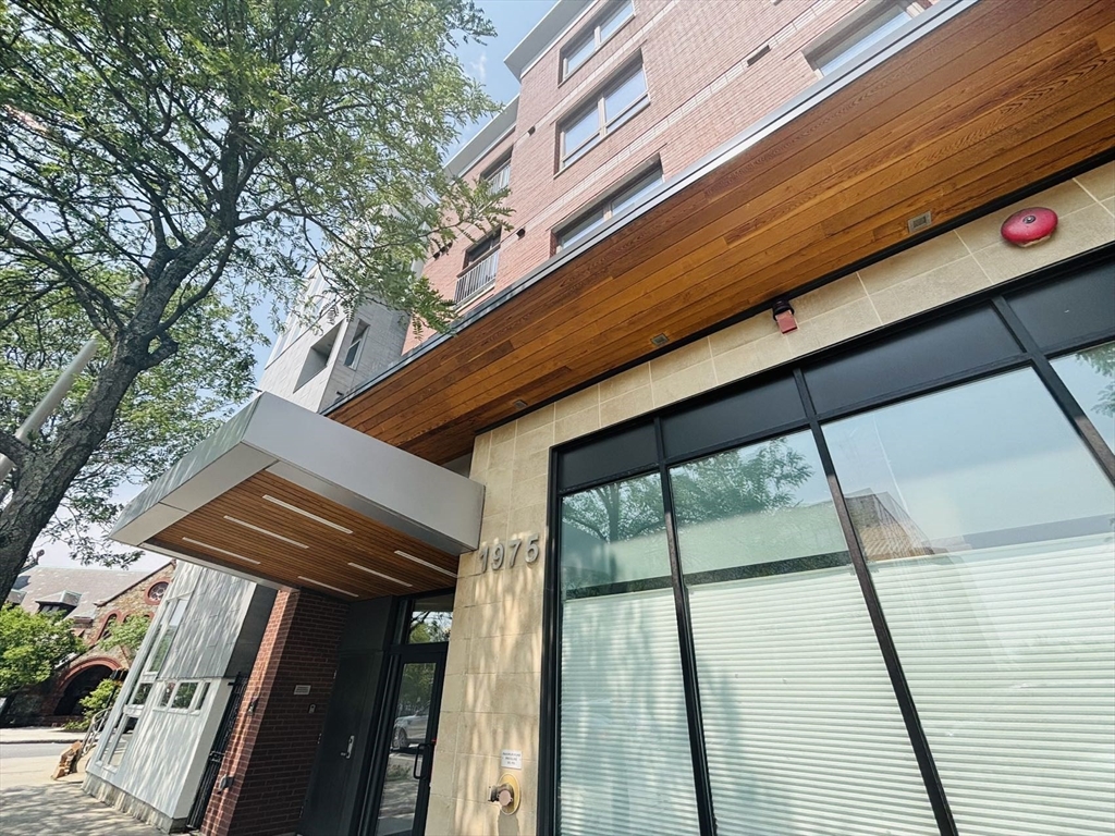 2 bed, 2 bath apartment for rent at 1975 Massachusetts Ave Unit 301, North Cambridge — photo 18 of 19