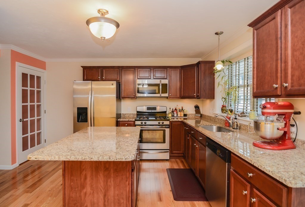 2 bed, 1 bath apartment for rent at 1975 Middlesex St Unit 23, Lowell — photo 6 of 24